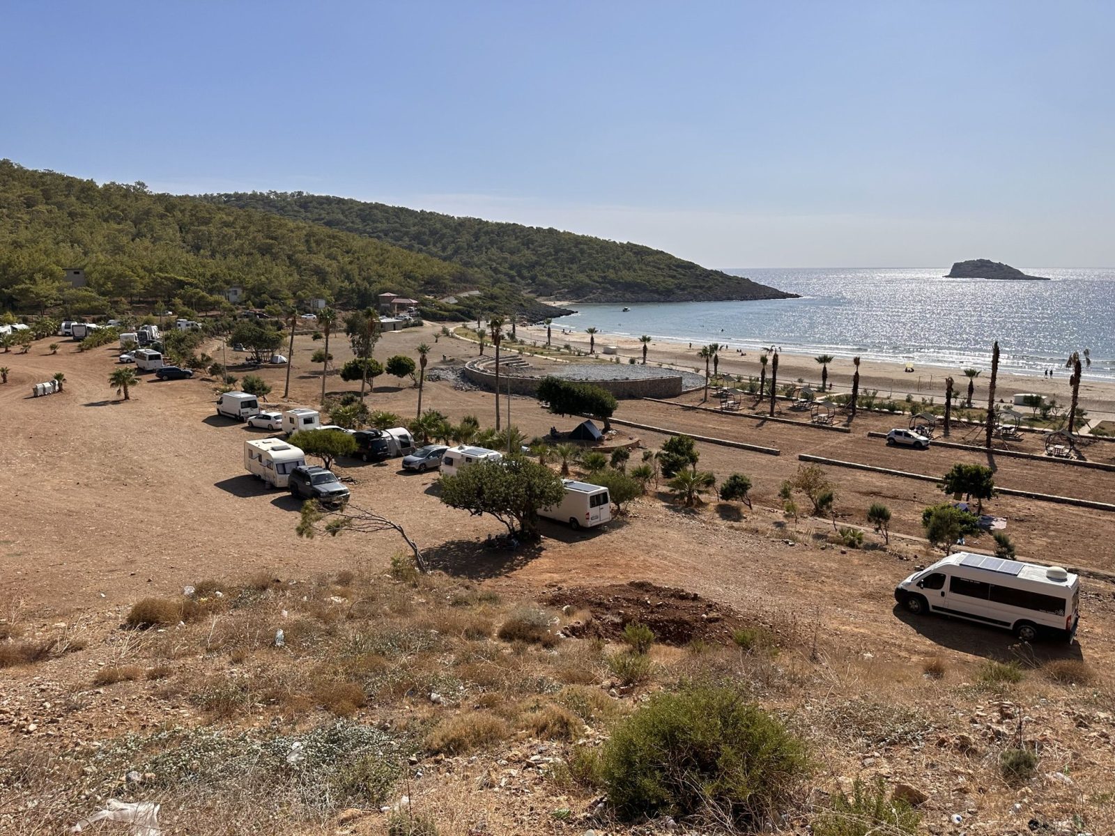 Пляж Инджекум (İncekum) в районе Aydıncık