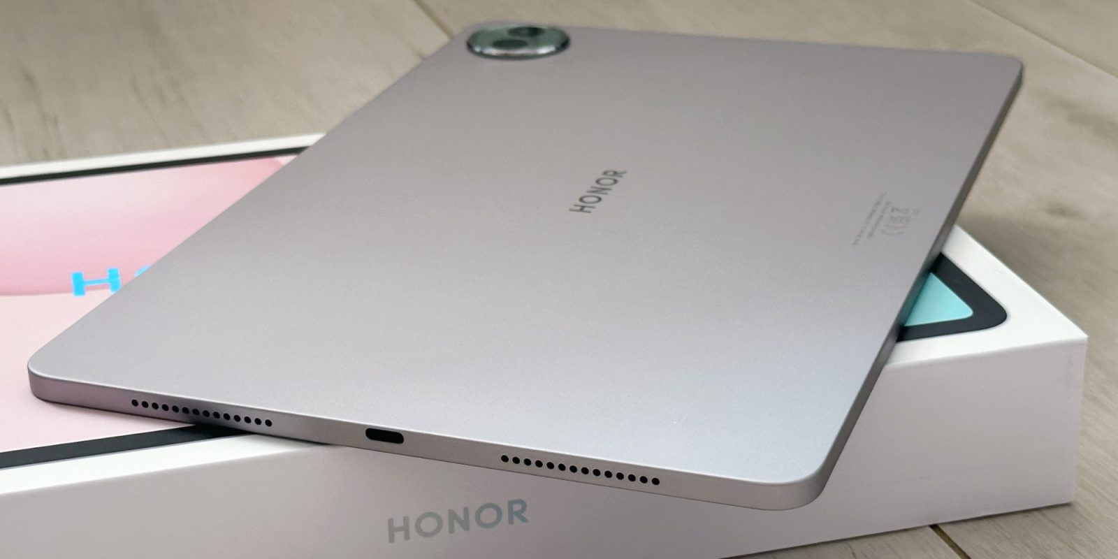 Honor Pad 10 обзор: нижняя грань