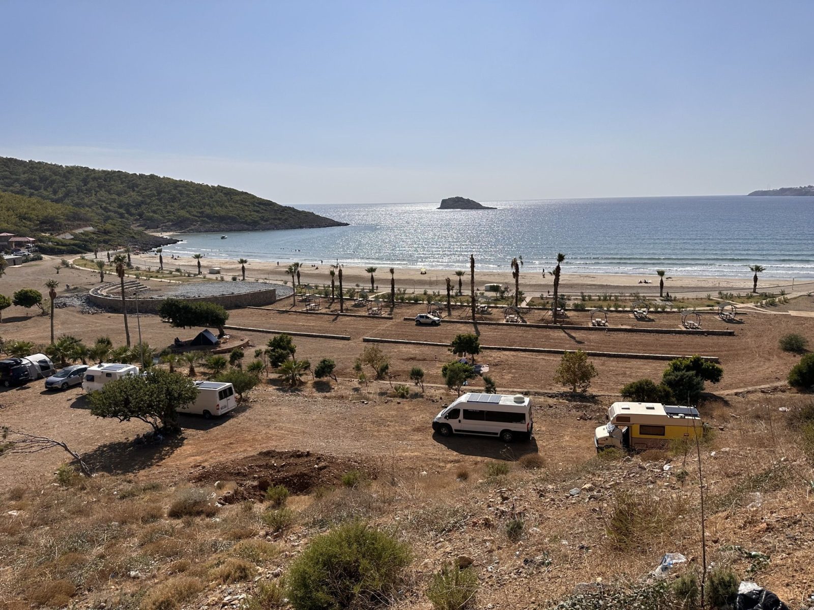 Пляж Инджекум (İncekum) в районе Aydıncık