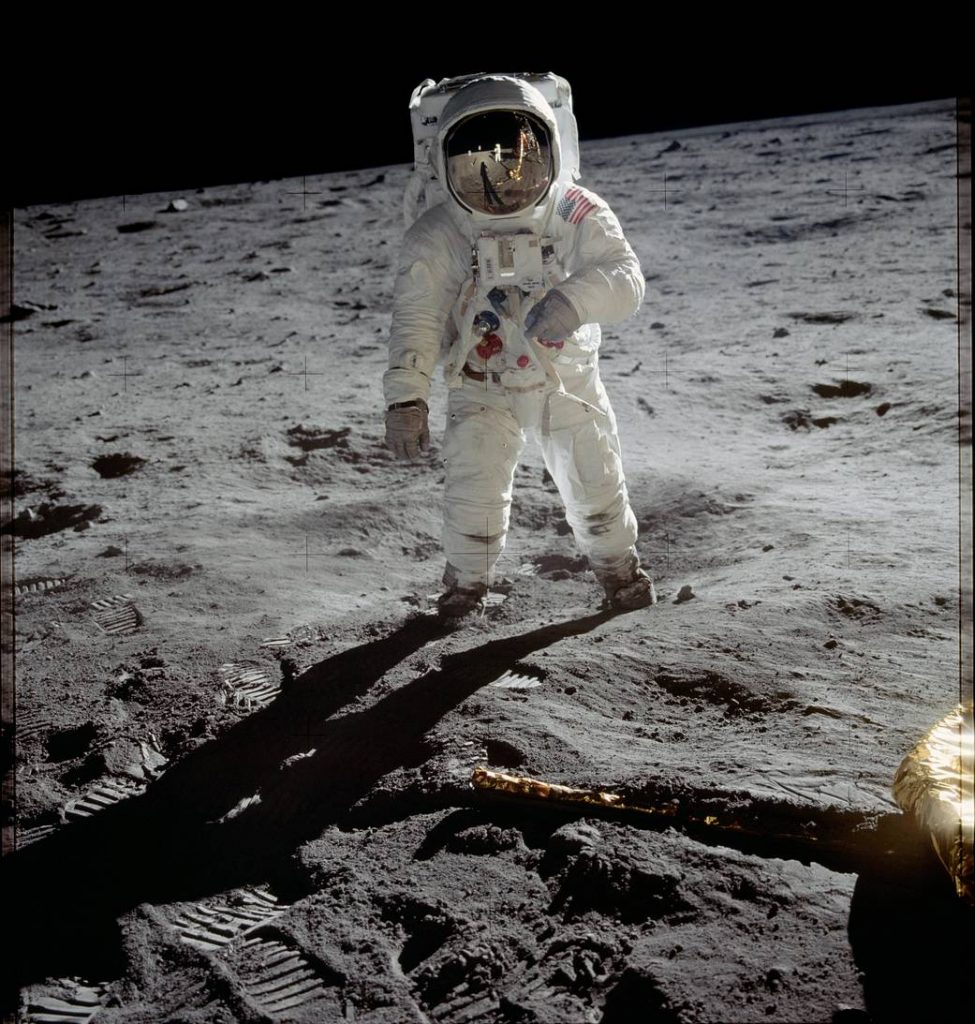 К 50-летию высадки на Луну NASA опубликовало редкие фото