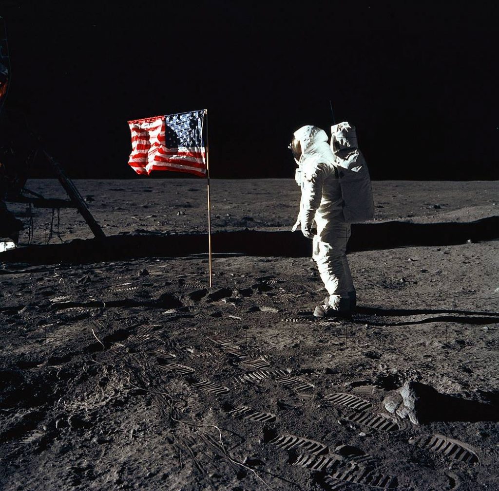 К 50-летию высадки на Луну NASA опубликовало редкие фото
