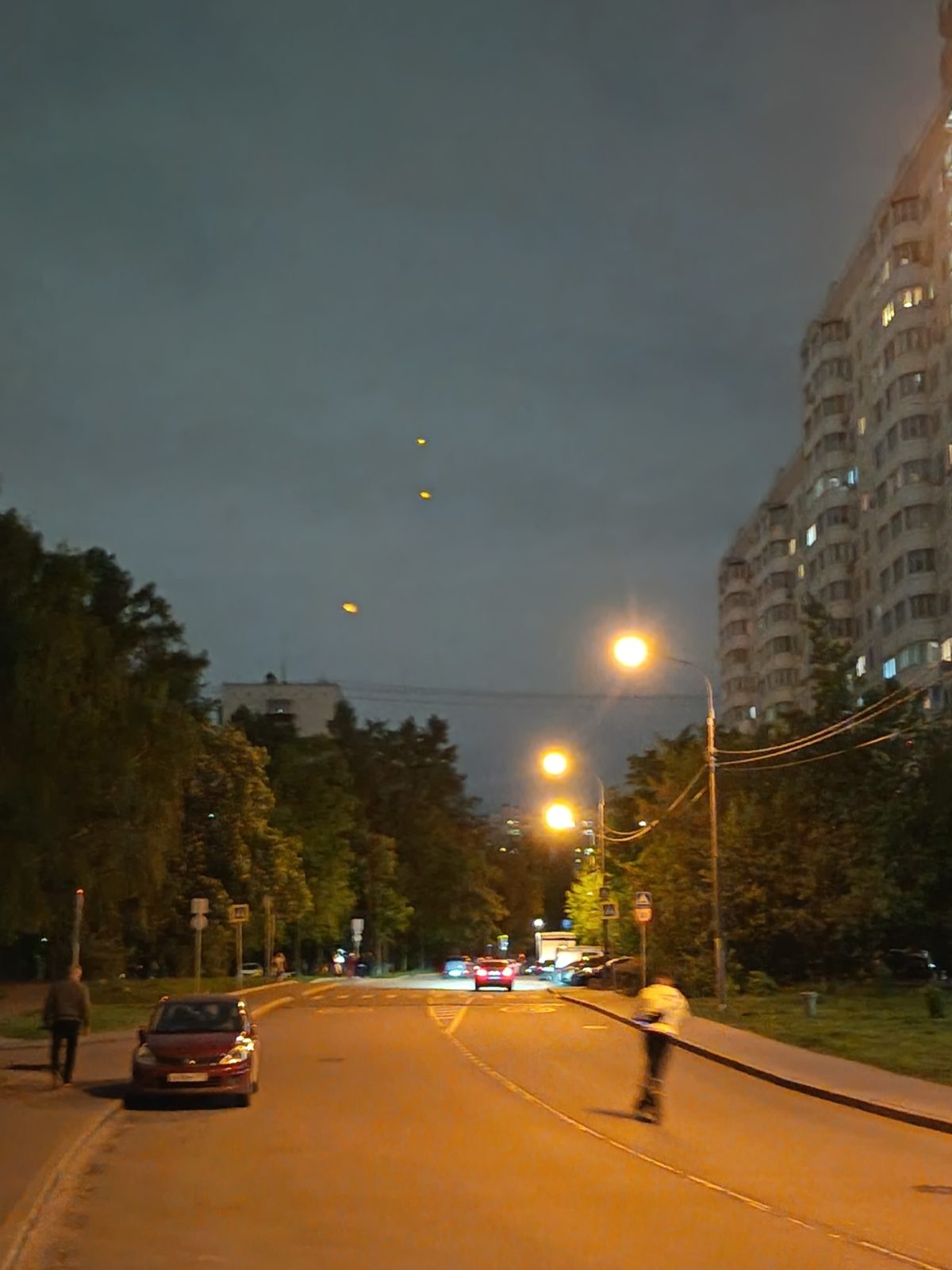 Обзор Honor 400 Lite — доступного и тонкого смартфона, на котором удивительно комфортно играть Обзор Honor 400 Lite — доступного и тонкого смартфона, на котором удивительно комфортно играть