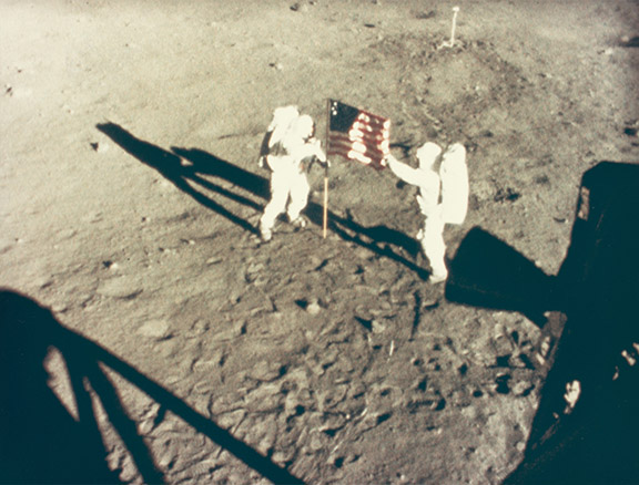 К 50-летию высадки на Луну NASA опубликовало редкие фото