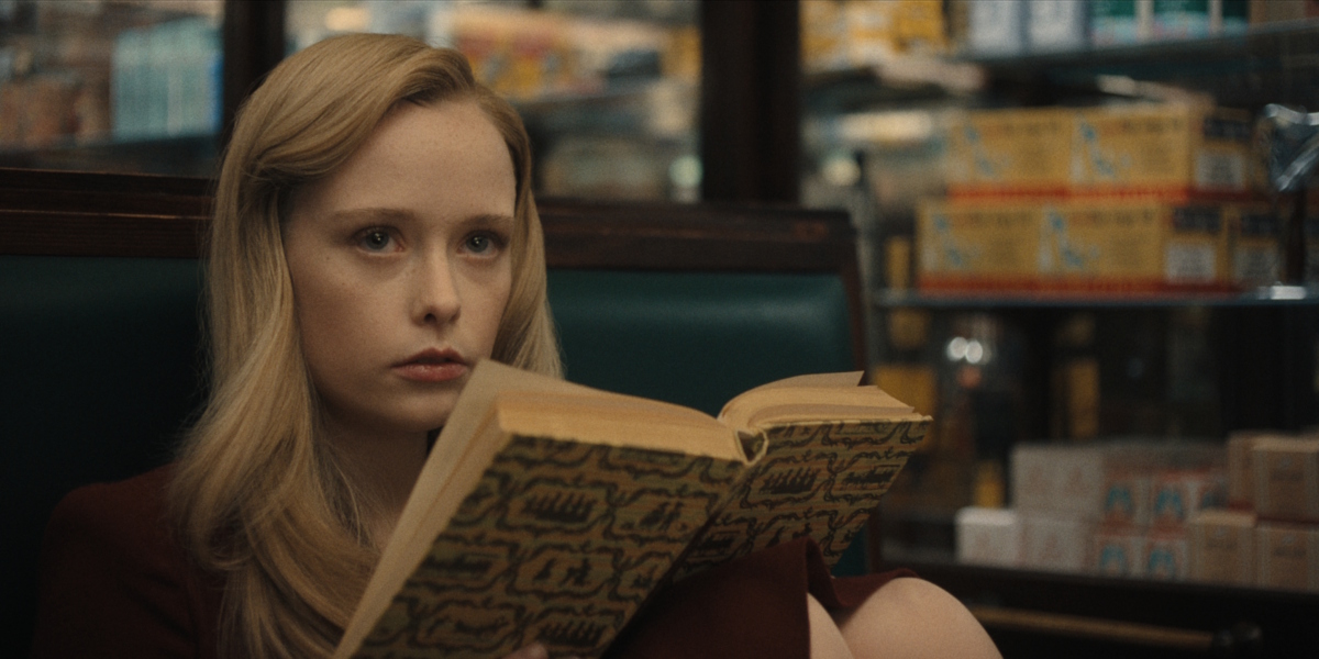 «Монстр: История Эда Гина» с Чарли Ханнэмом — сериал про маньяка, ставшего поп-культурным идолом «Монстр: История Эда Гина» с Чарли Ханнэмом — сериал про маньяка, ставшего поп-культурным идолом