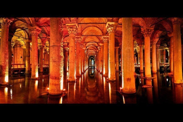 10 достопримечательностей Стамбула, с которыми вы обязаны познакомиться 10 достопримечательностей Стамбула, с которыми вы обязаны познакомиться