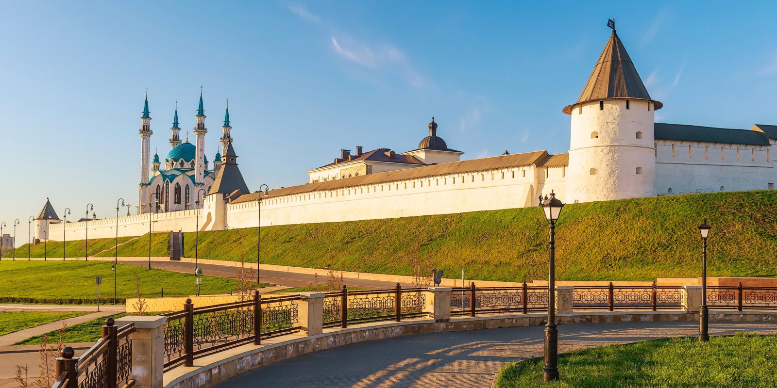 Куда поехать осенью на машине: 7 небанальных маршрутов по России Куда поехать осенью на машине: 7 небанальных маршрутов по России