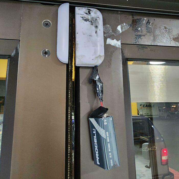 Это не так работает: 22 фото, как не надо обращаться с гаджетами и техникой Это не так работает: 22 фото, как не надо обращаться с гаджетами и техникой