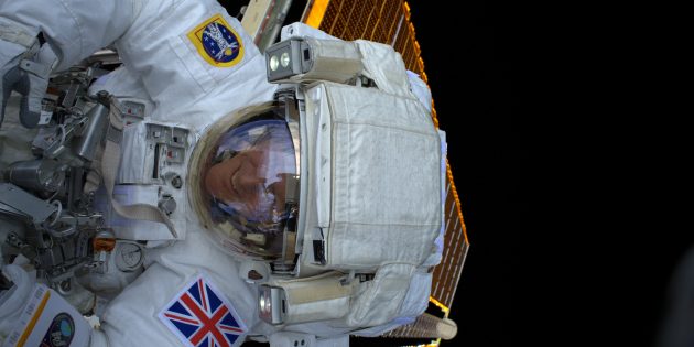 10 распространённых заблуждений о полётах на Луну 10 распространённых заблуждений о полётах на Луну