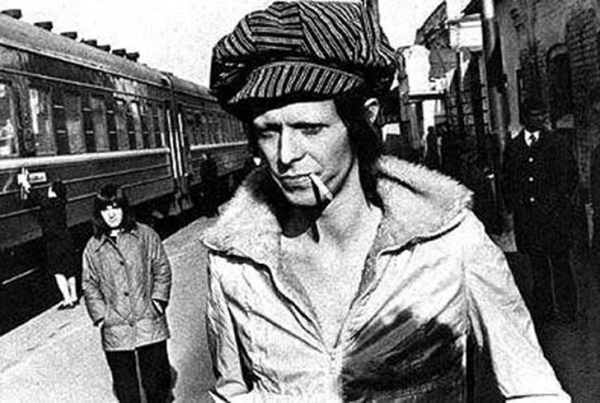 Как Дэвид Боуи путешествовал по СССР Как Дэвид Боуи путешествовал по СССР