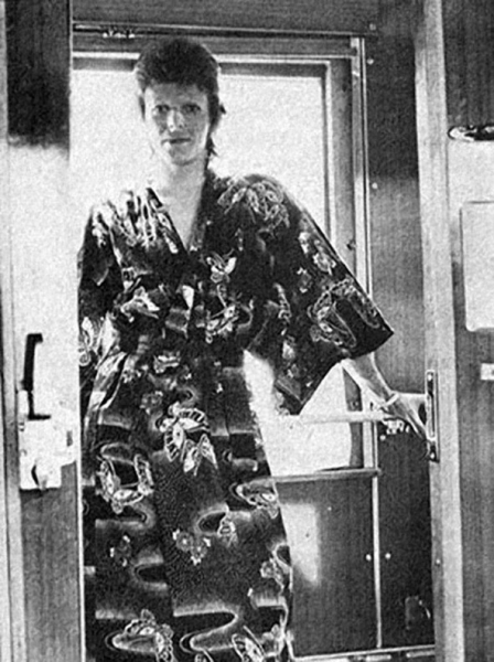 Как Дэвид Боуи путешествовал по СССР Как Дэвид Боуи путешествовал по СССР