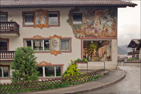 Как выглядит расписная альпийская деревушка Как выглядит расписная альпийская деревушка